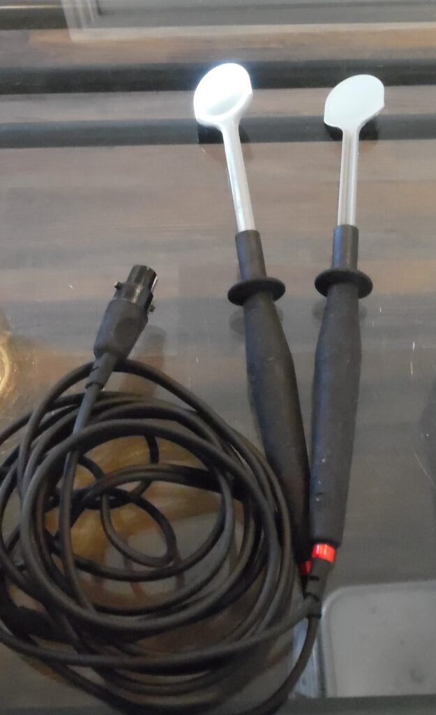 HP Defibrillator Paddles 4cm Baxter Medical